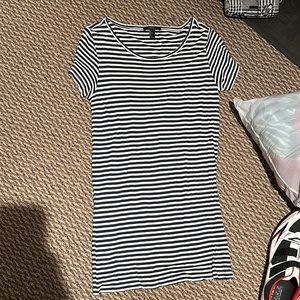 Forever 21 T-Shirt Dress